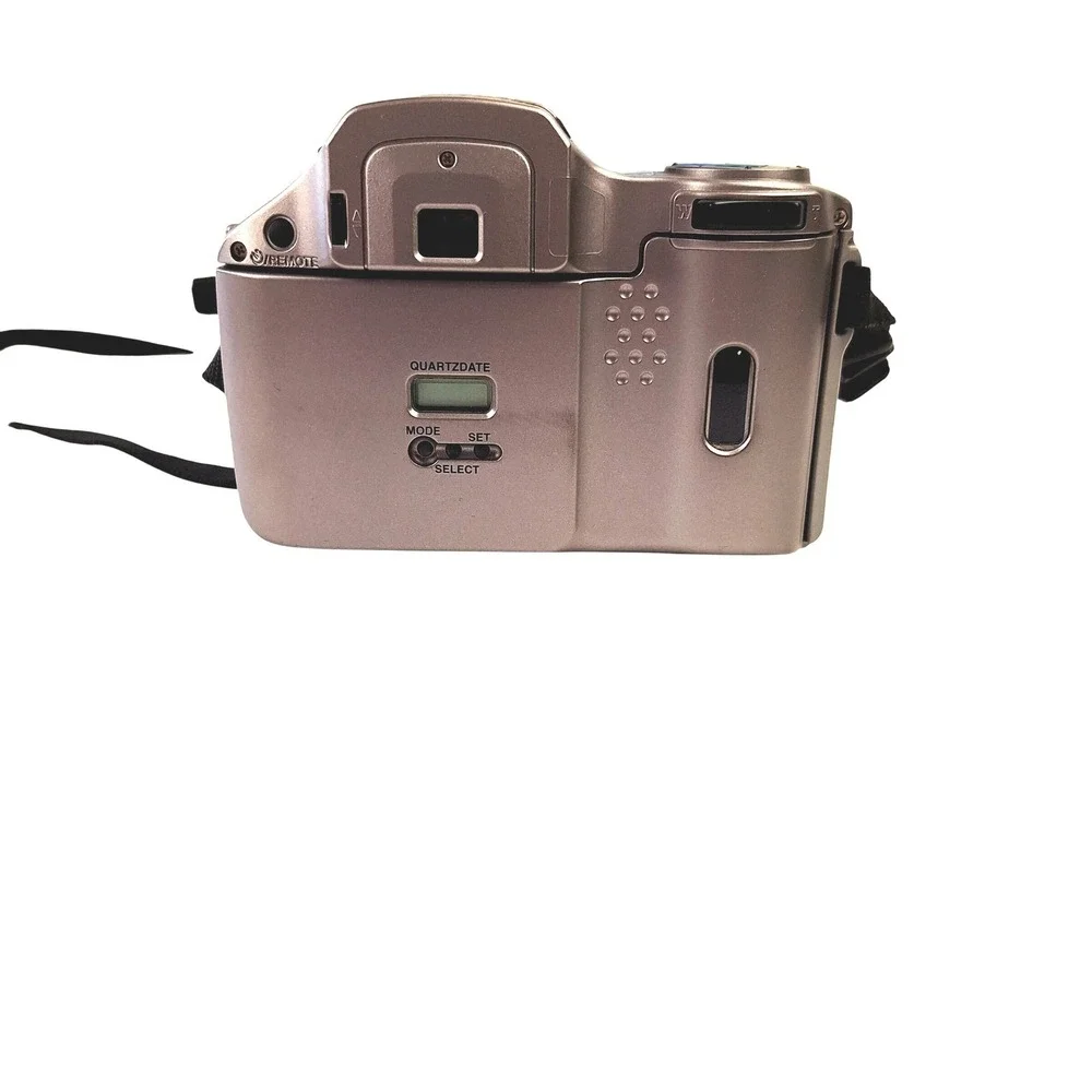 Olympus IS-20 Quartzdate 35mm Film SLR Camera 28-110mm Zoom Lens with Box Manual
